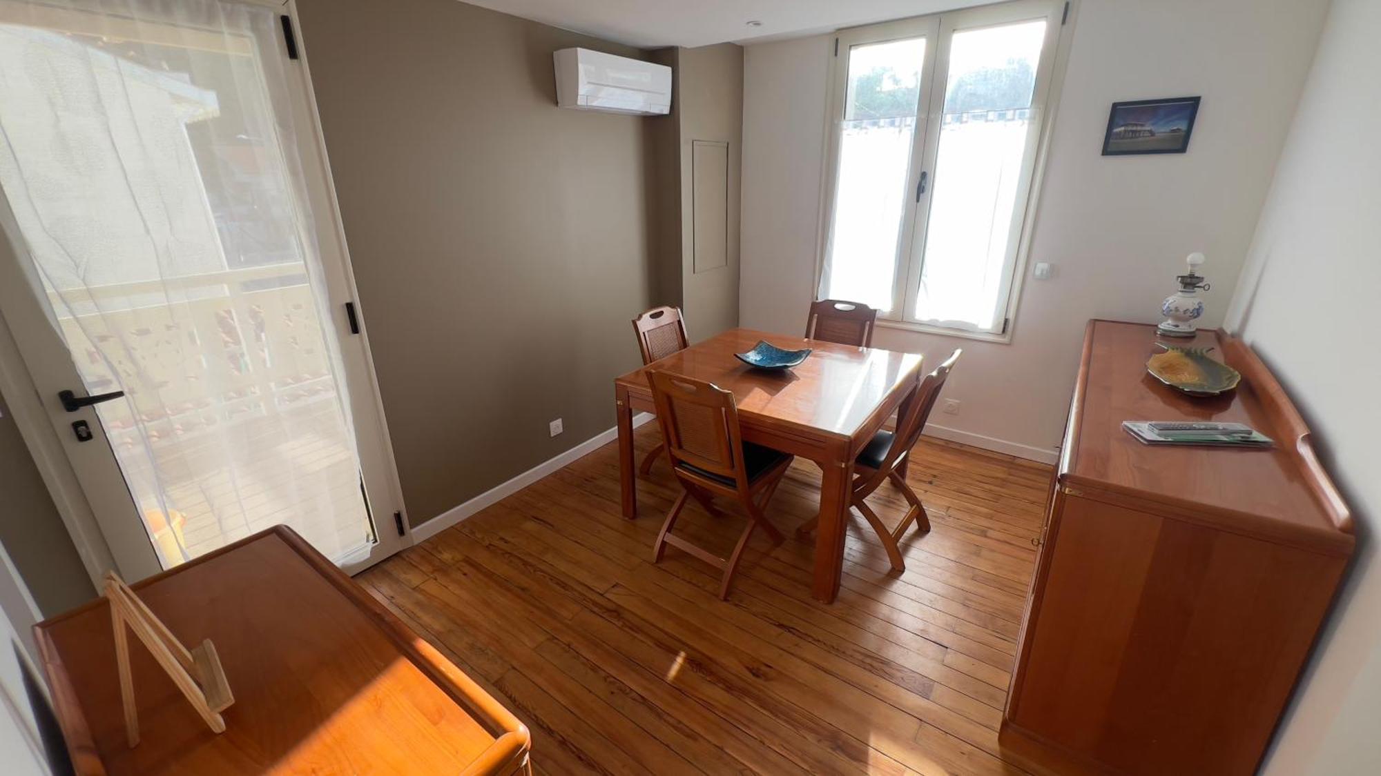 Appartement T5 110 M2 Climatise Neuf, A 3 Minutes Des Plages, Des Rues Pietonnes 阿卡雄 外观 照片